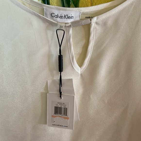 NWT Calvin Klein Ladies Blouse - Picture 2 of 4